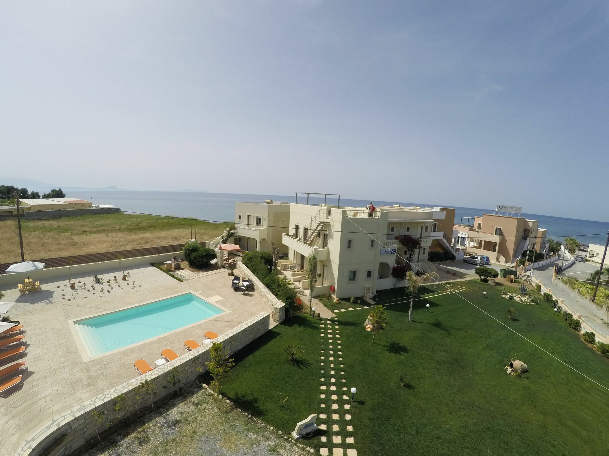 Almyra Apartments & Suites Sfáka Zewnętrze zdjęcie